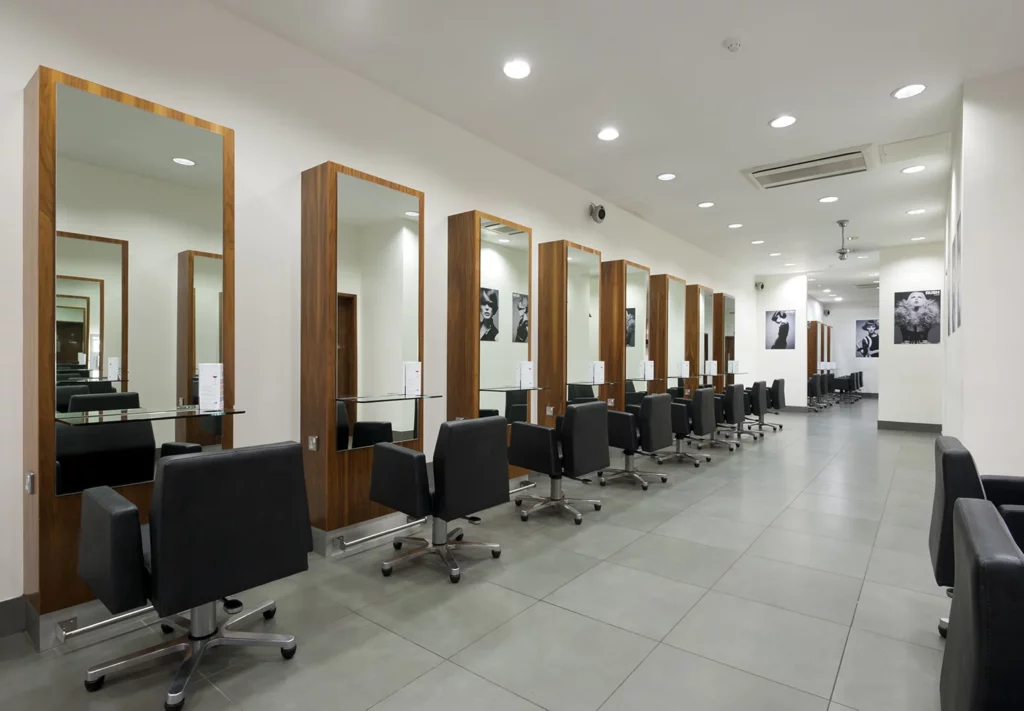 Superb Services Of Great Clips Salon
