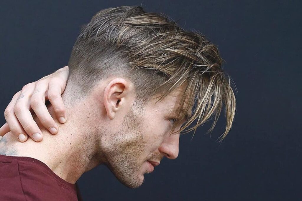 The Side Part Mid Taper