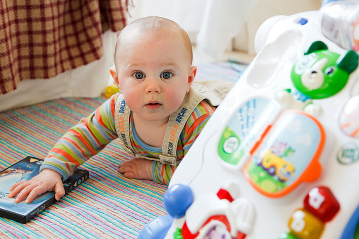 Safe and Stimulating: Choosing Developmental Baby Toys with Care